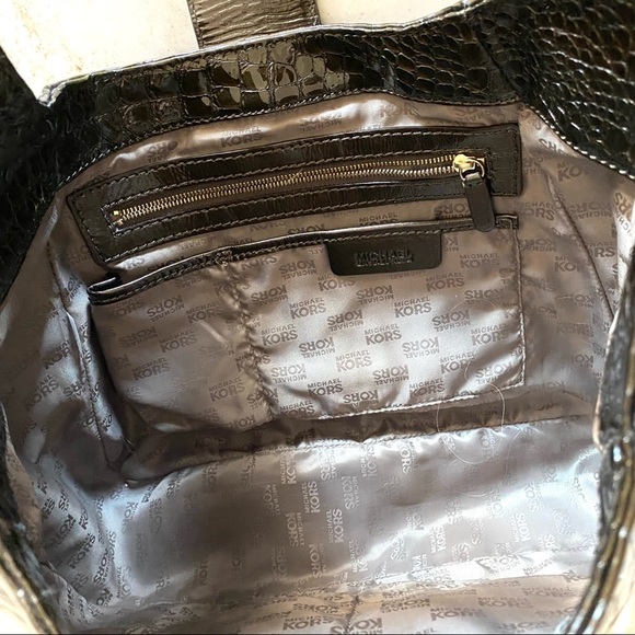 Michael Kors Purse‎ Peninsula Hobo Bag Dark Brown Croc Patent Leather - Picture 11 of 16